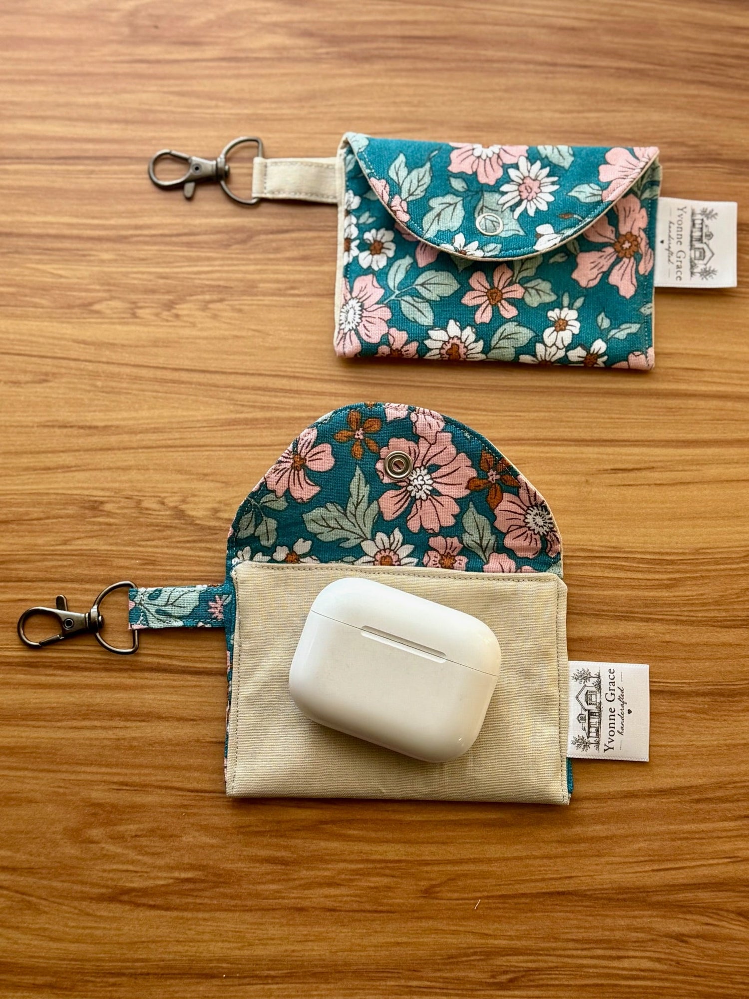 Petite Pouches