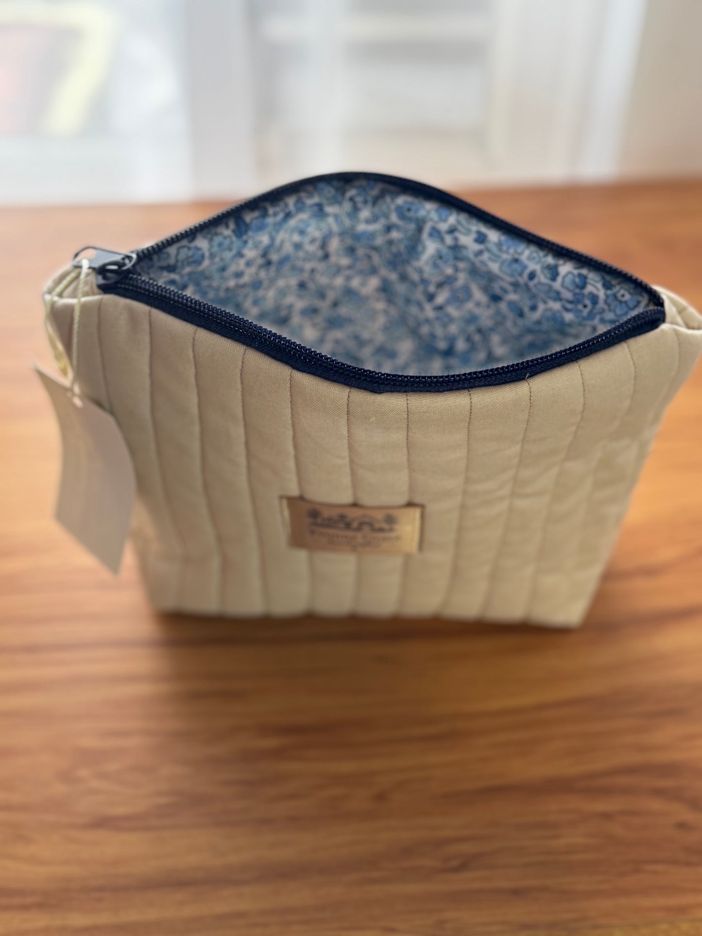 Carryall - Beige & Blue Floral