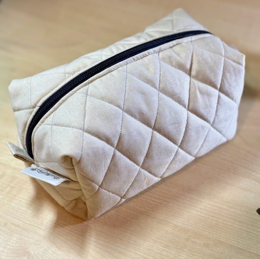 Boxy Pouch- Beige & Blue Floral liner