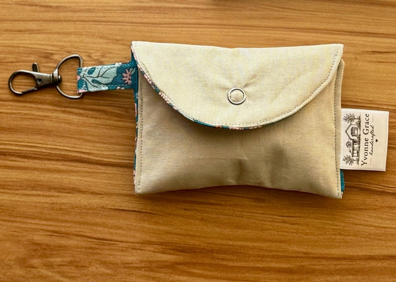 Petite Pouch- Beige & Floral.