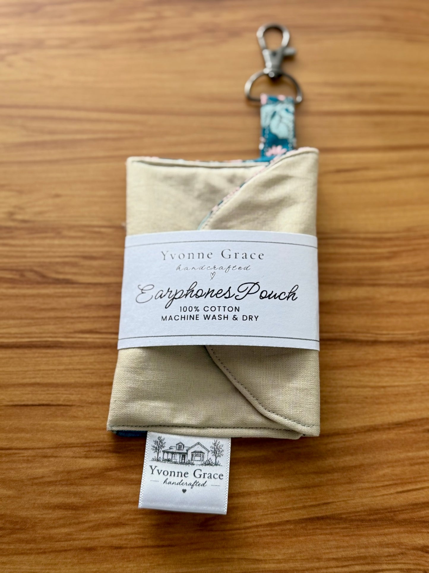 Petite Pouch- Beige & Floral.